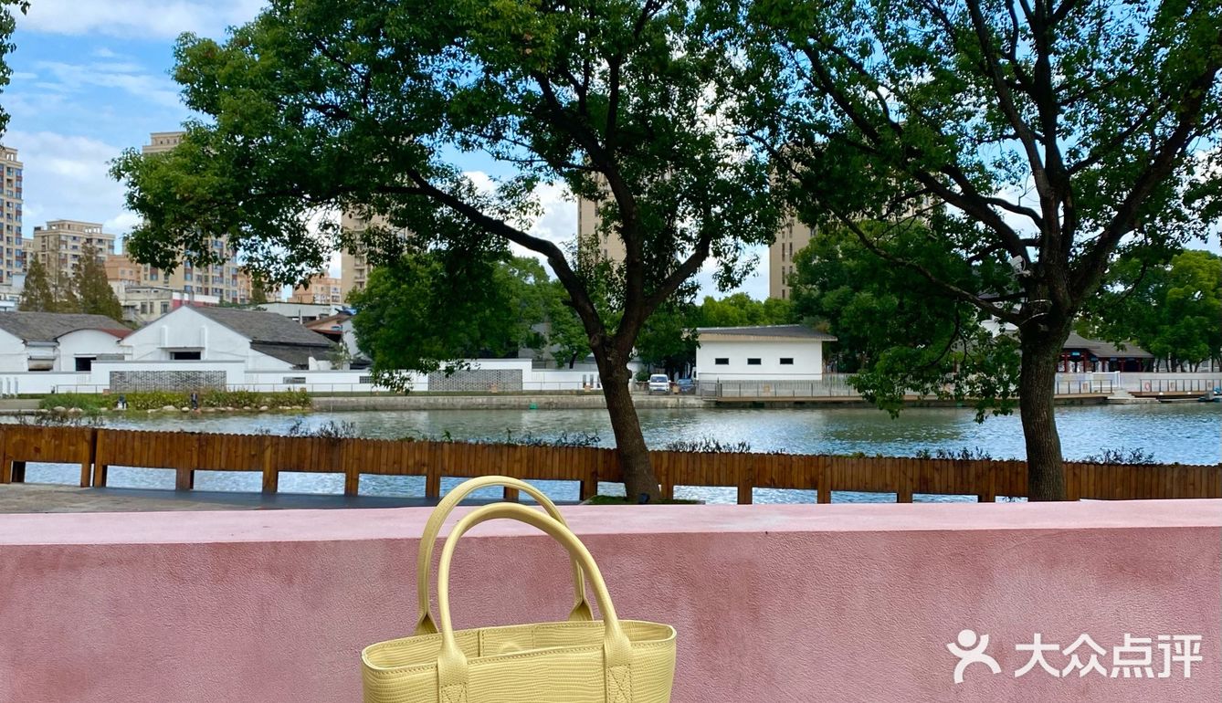 宁波探店✔️独栋小洋房里的粉色咖啡屋Chillin' Park