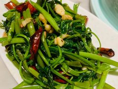 -渝信川菜 · 川味家常菜(财富购物中心店)