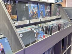 -浣熊唱片店(上海影城店)