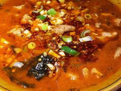 水煮牛肉片-川人百味·水煮活鱼(赛罕万达店)