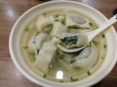 菜肉大馄饨-小梅园饭堂(东方路店)