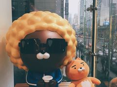 -KAKAO FRIENDS(弘大店)