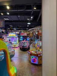 -卡通尼乐园(新达汇三林店)