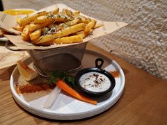 -Mark&Mars Restaurant