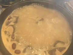 -鹿鸣山草本茶香火锅(园西路店)