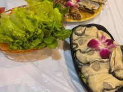 -鲜入围煮花胶鸡海鲜火锅