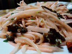 酸萝卜炒牦牛肉-思金拉措庄园藏餐(太阳岛店)