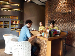 -Let’s Relax Spa(Terminal 21 Asok)