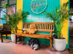 -Tikky Cafe