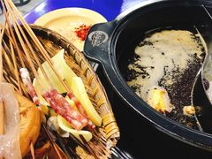 -马路边边·成都串串(翠柏路店)