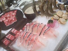 -红鼎豆捞·非遗鲍皇汤火锅(宝丰路店)