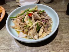 手撕椒麻鸡-巴依兄弟西域美食(机场店)