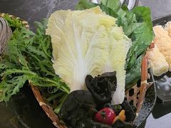 -湊湊火锅·茶憩(杭州湖滨银泰in77店)