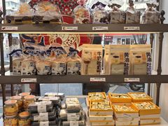 -85度C(生甜甜圈研究工坊·上海平凉店)