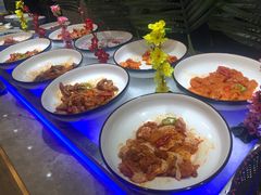 -锤头鲨毛肚海鲜烤肉自助餐厅(国购广场店)