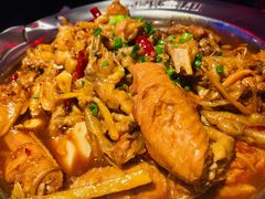 鸡翅煲-胖哥俩肉蟹煲(河北勒泰购物中心店)
