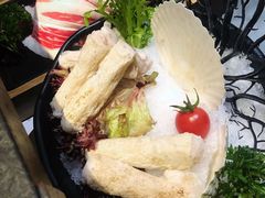 -湊湊火锅·茶憩(新中关购物中心店)