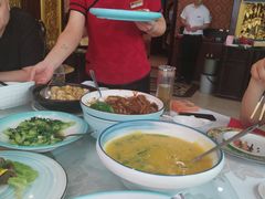 -皇宫大酒店