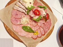 -马克西姆俄罗斯餐厅(通亚街店)