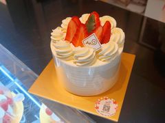 -花花卷卷·鲜食蛋糕(静安久光百货店)