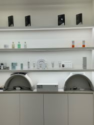 -JNK皮肤管理中心