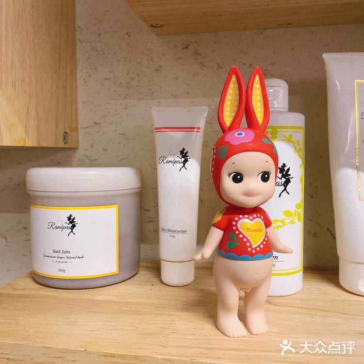 常见的卸甲水味道有很刺激闻了头疼，美甲体验感下降