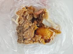 咸蛋黄大烧卖-白玉兰食品(中山公园龙之梦店)