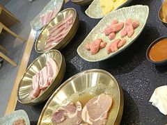 -臻牛烤肉