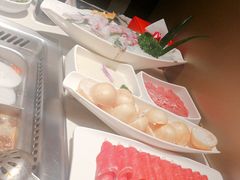 -海底捞火锅鲜切牛肉主题店(长寿路店)