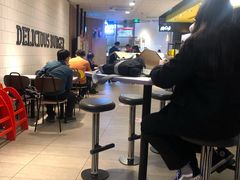 -麦当劳(中山公园龙之梦店)