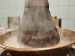 -洞庭洲·防空洞火锅·烧烤·铜锅涮肉(新百广场店)