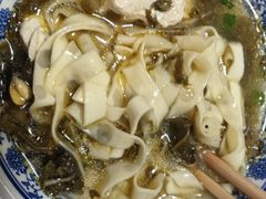 酸菜豆花面-蒋炸酱(内东街店)