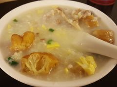 艇仔粥-伍湛记 · 广州老字号(龙津中路店)