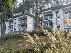 -华凌山庄·隐湖栖
