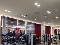 -英派斯健身旗舰店(海信国际中心馆)
