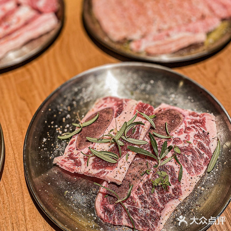 鲜切雪花猪脸肉简直不要太爱｜韩国烤肉天花板