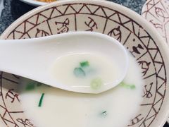 豆浆鱼骨浓汤锅-江小渔鲜鱼火锅(辽沈二街店)