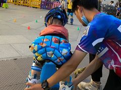 -悦动体能篮球羽毛球网球(三里河店)