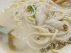 招牌黄鱼面-明呈黄鱼面馆(斜土路店)