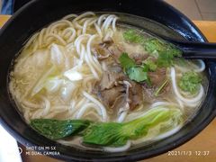-三千粉牛肉米粉(来客茂店)