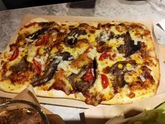 炙烤澳洲牛肉比萨（大方薄底）-必胜客(东营万达店)