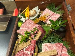 -山川小町·极番烧肉(新地假日广场店)