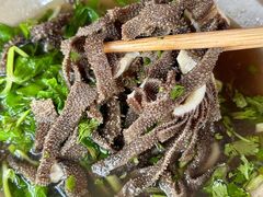 -大众跷脚牛肉馆·非遗传承单位(峨眉山店)