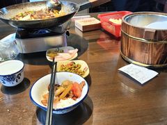 -富正毅三下锅·湘西韵味(天门山索道店)