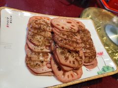 -鸿亨泰杂鱼馆(港馨家园店)