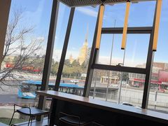 -麦当劳(展览路店)