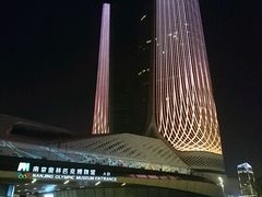 -南京眼步行桥