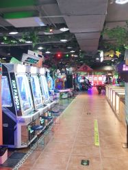 -菲菲羊乐园(临平银泰城店)