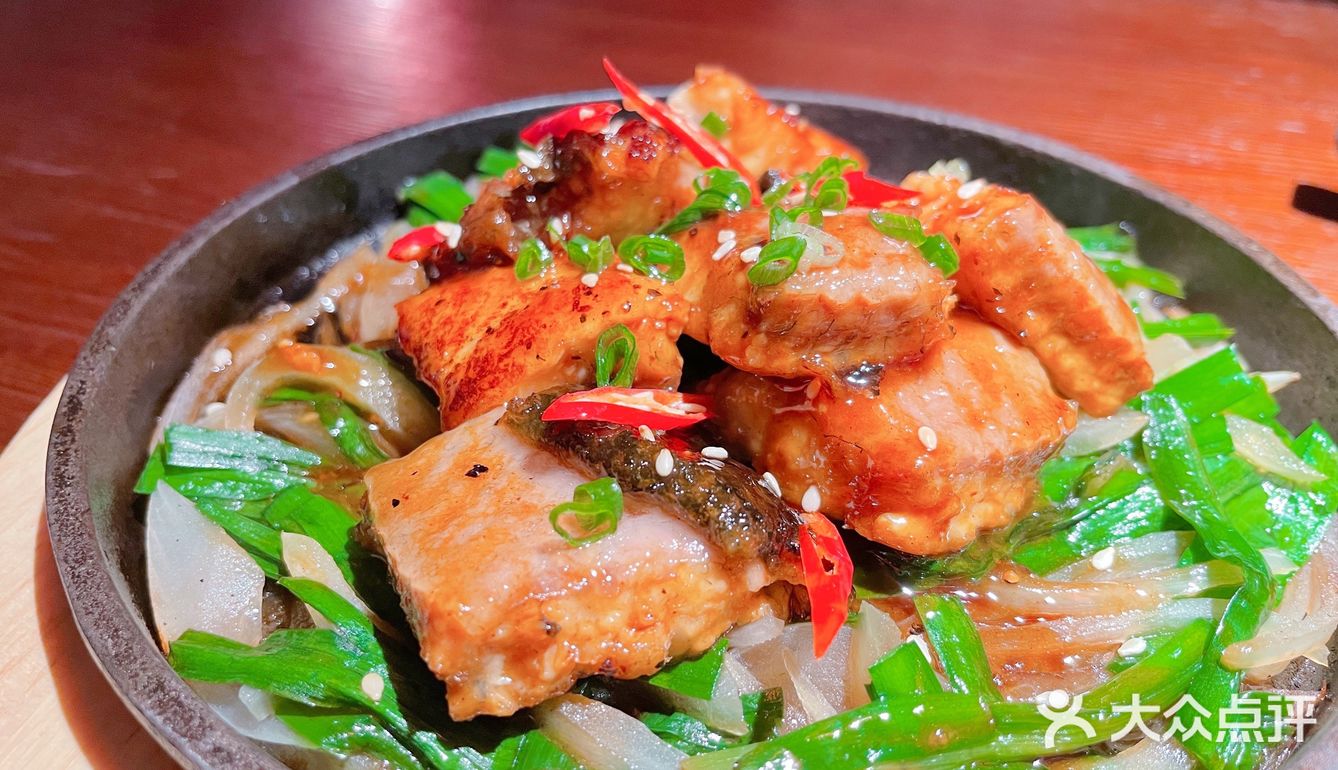 一家居酒屋 最好吃的竟然是火腿（不是一家店啦！）