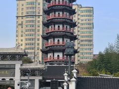 -绳金塔